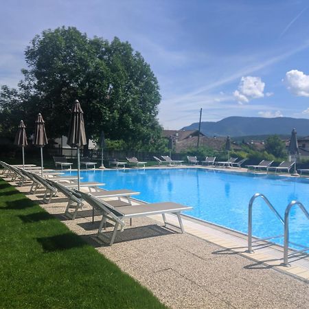 Garni Saltneregg Hotel Caldaro Bagian luar foto