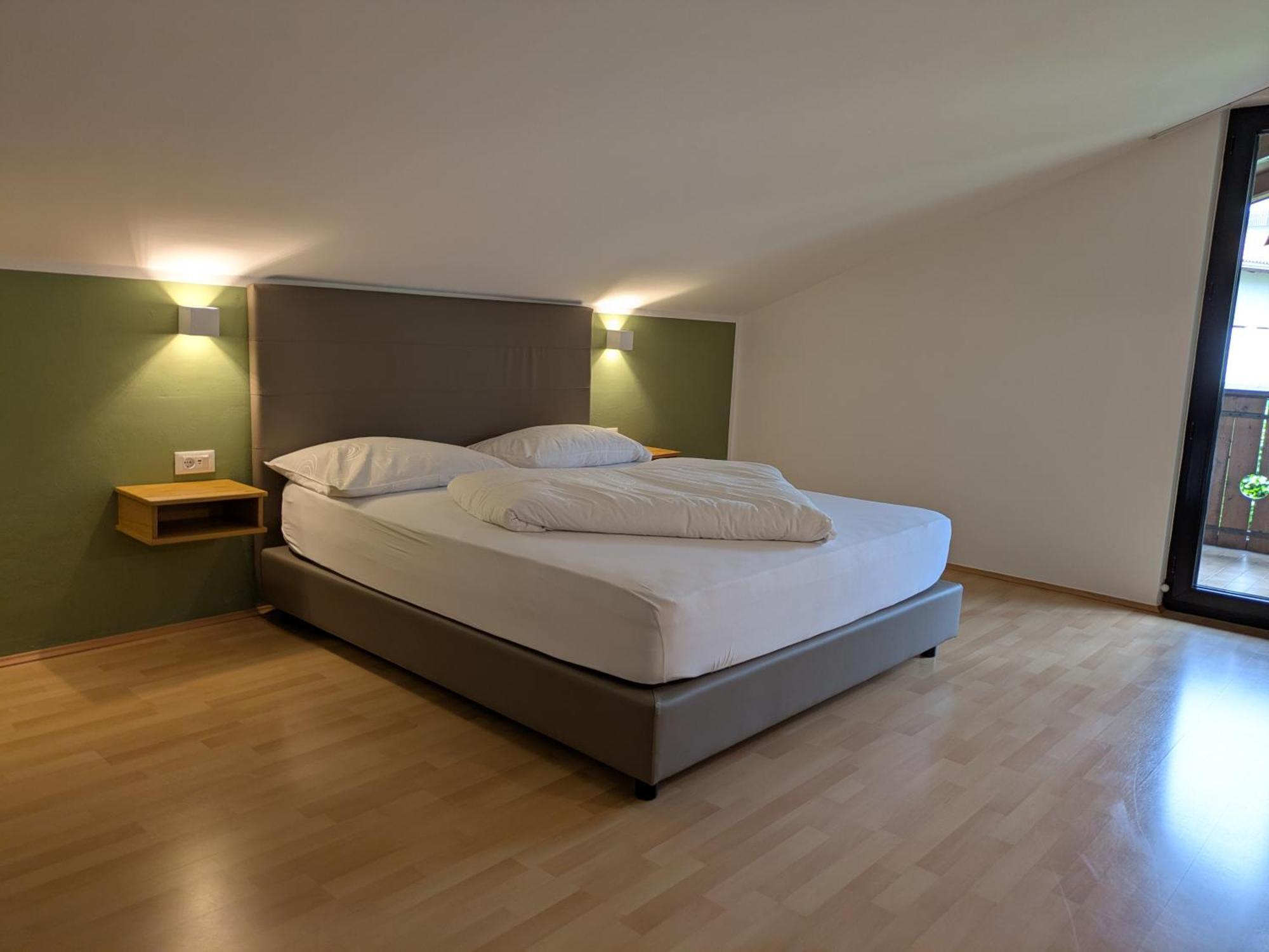 Garni Saltneregg Hotel Caldaro Bagian luar foto